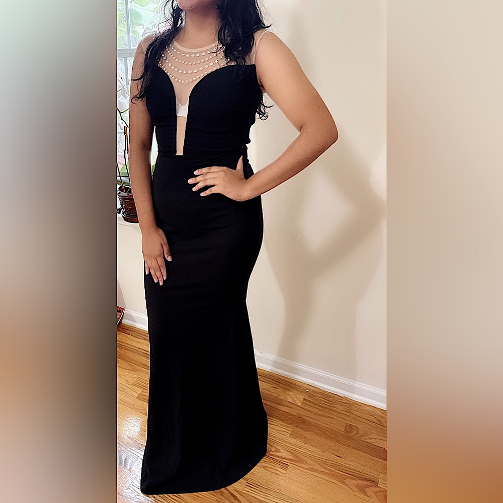 Windsor black prom dress